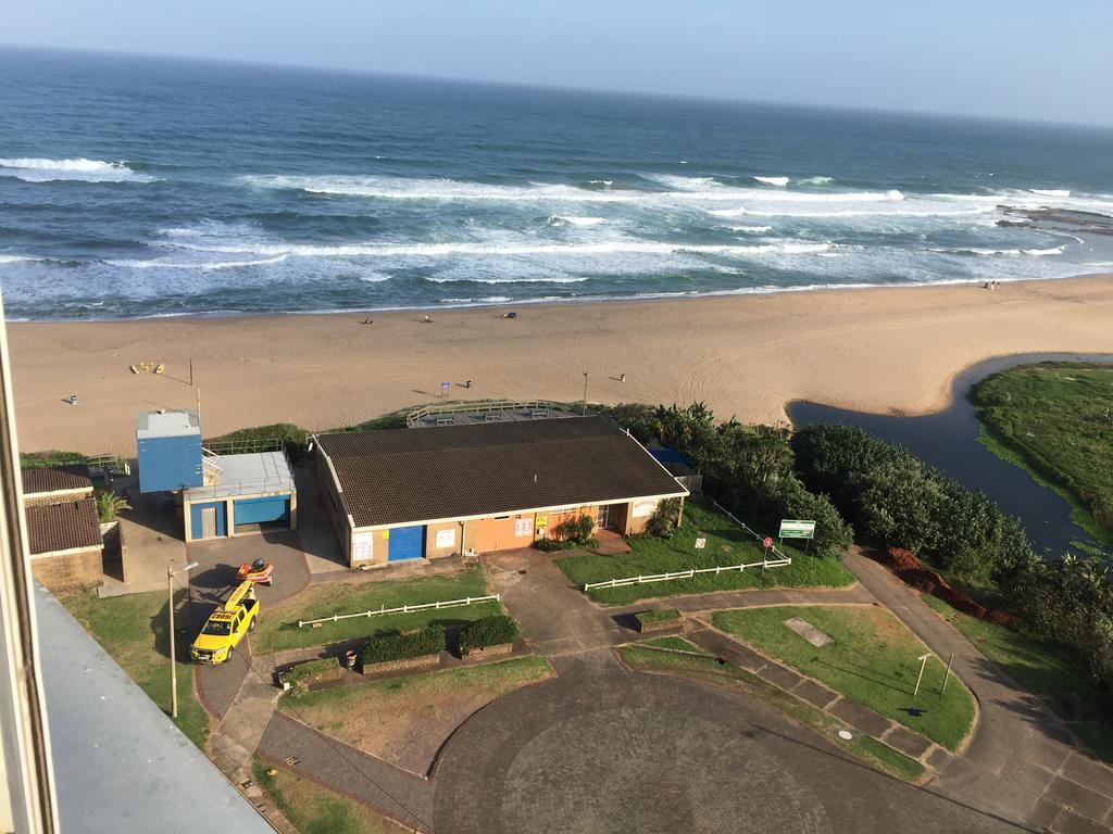 Shangri-La Beach Front Holiday Apartments Amanzimtoti Exterior foto