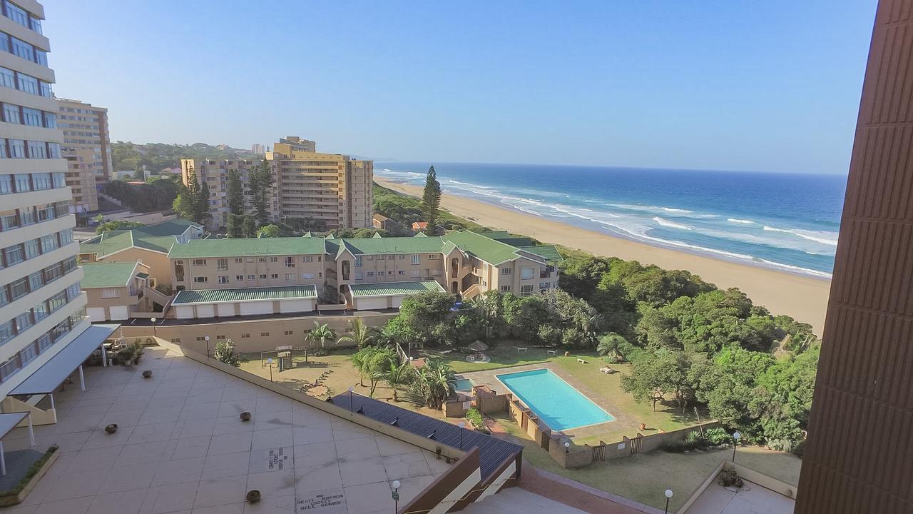 Shangri-La Beach Front Holiday Apartments Amanzimtoti Exterior foto