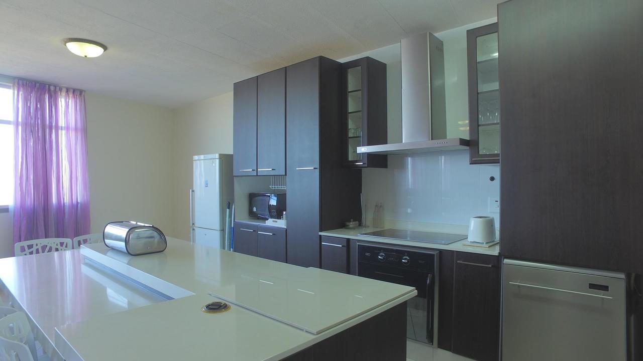 South Coast Beachfront Holiday Apartments Amanzimtoti Exterior foto