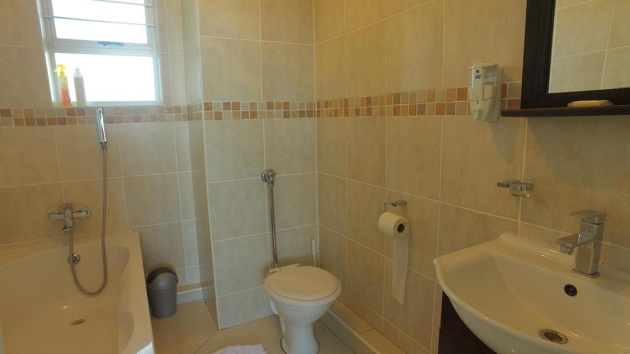 South Coast Beachfront Holiday Apartments Amanzimtoti Exterior foto